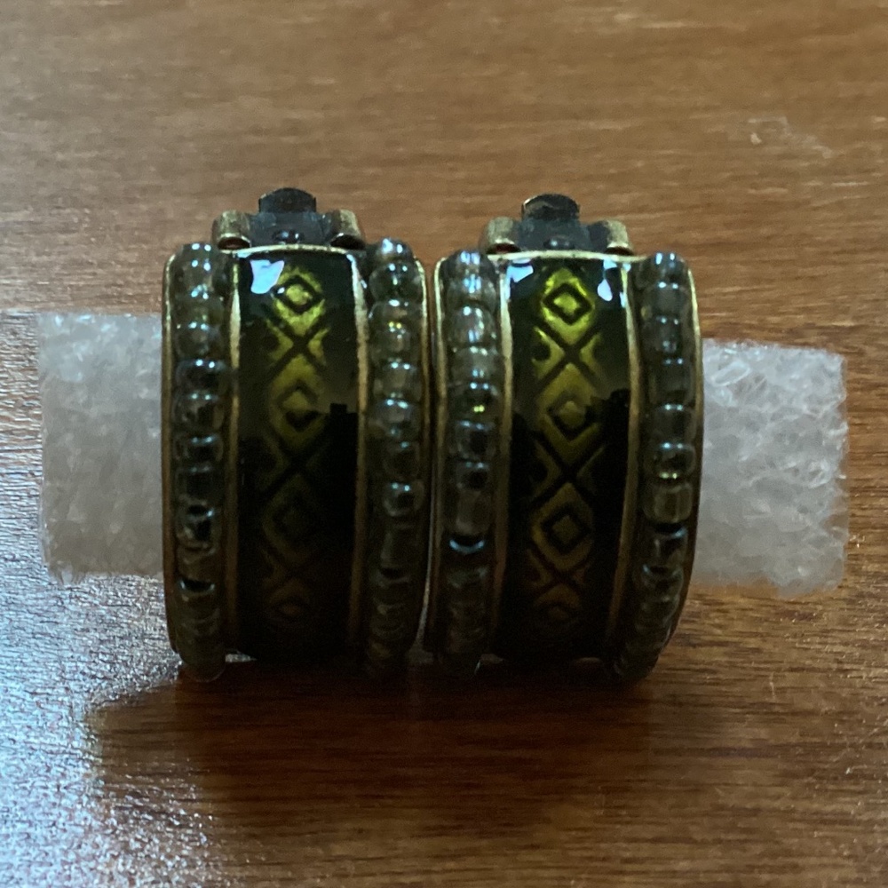 Vintage Clip On Earrings